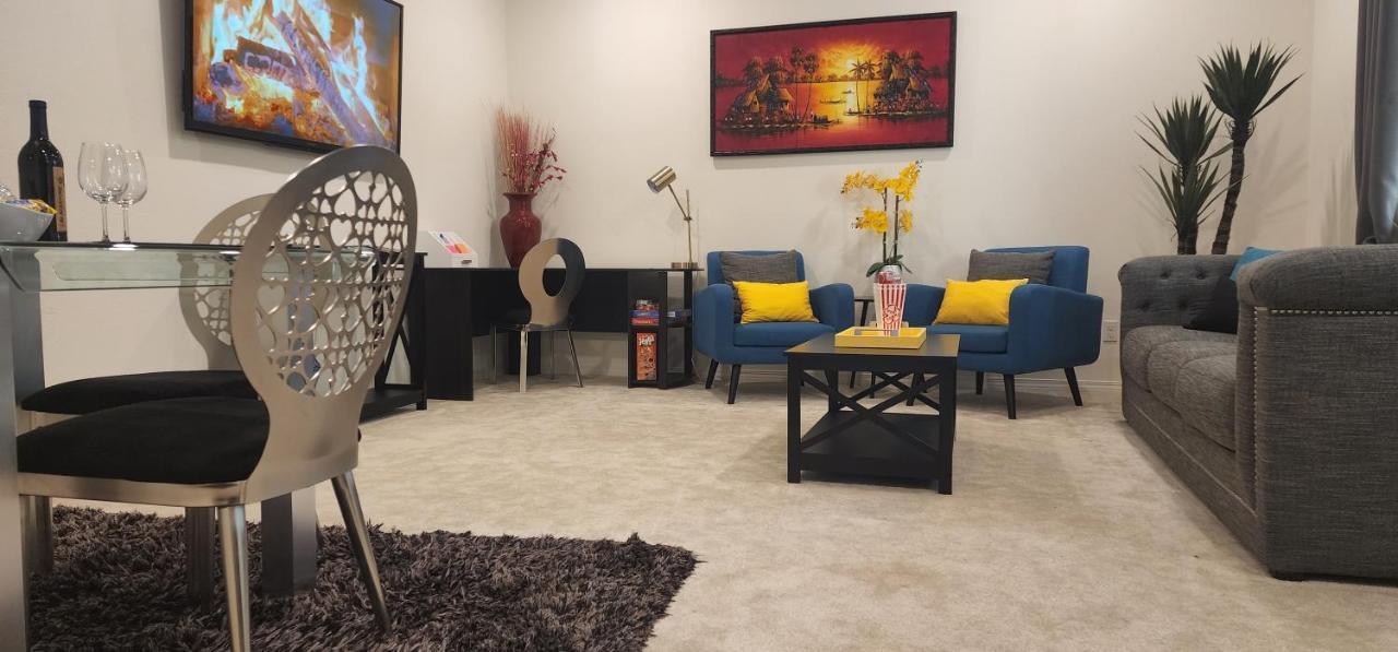 Private Lux Apartment In A New Community Fontana Dış mekan fotoğraf