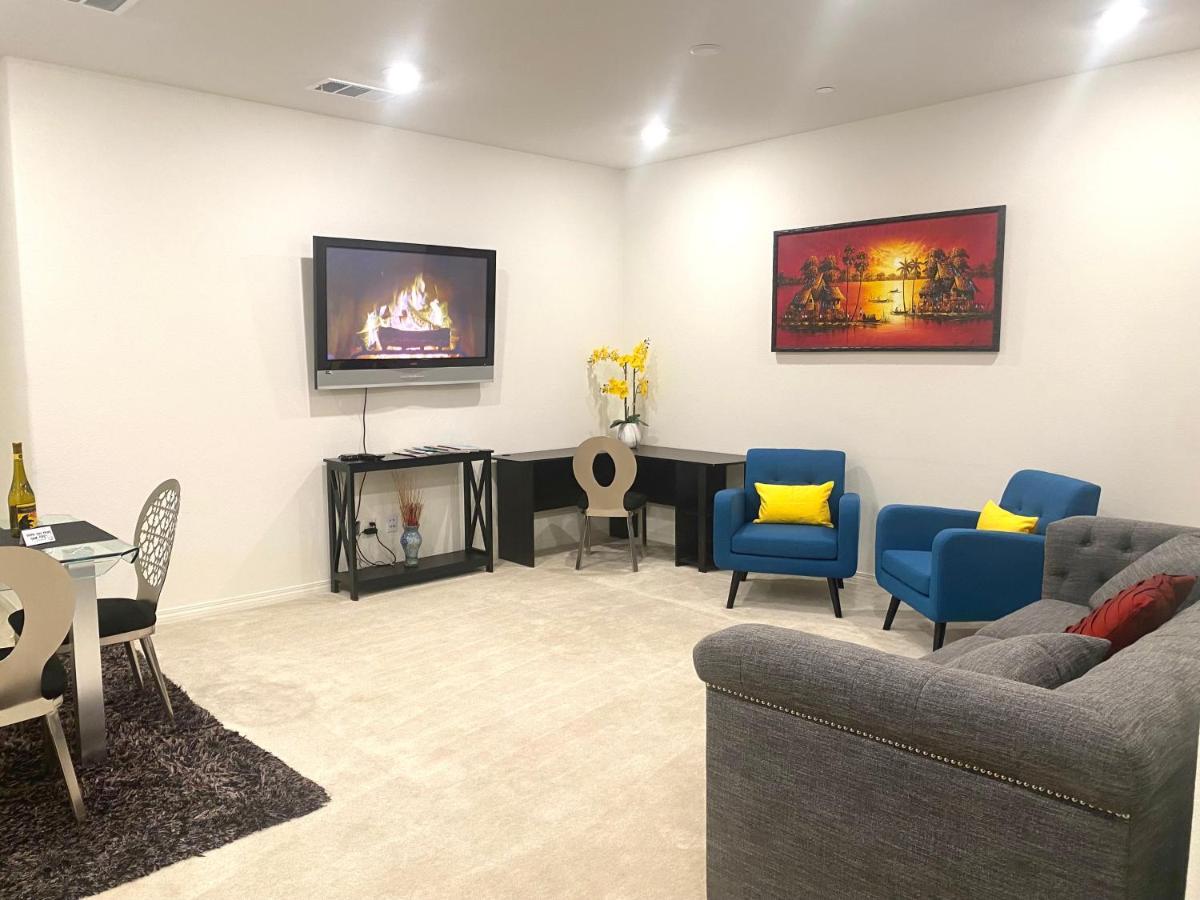 Private Lux Apartment In A New Community Fontana Dış mekan fotoğraf